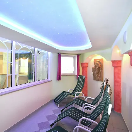 A Modern In Pilgramsberg With Sauna